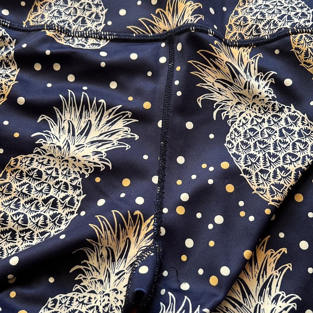 CVG pineapple leggings - Picture 3 of 4